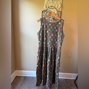 Vintage Handmade Cotton Cottagecorre Christmas Tree Plaid Pleated Jumper Dress